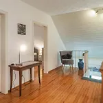 3 Bedroom In * Grenderich