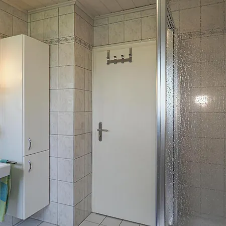 2 Bedroom Amazing Apartment In Grenderich